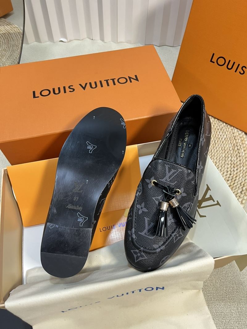 Louis Vuitton Low Shoes